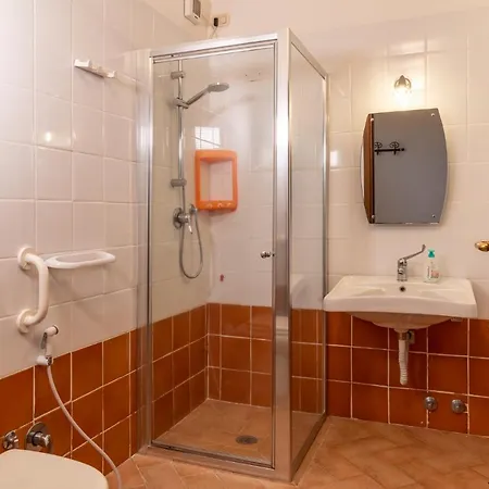 Farm stay Al Girasole San Donato (Tuscany)
